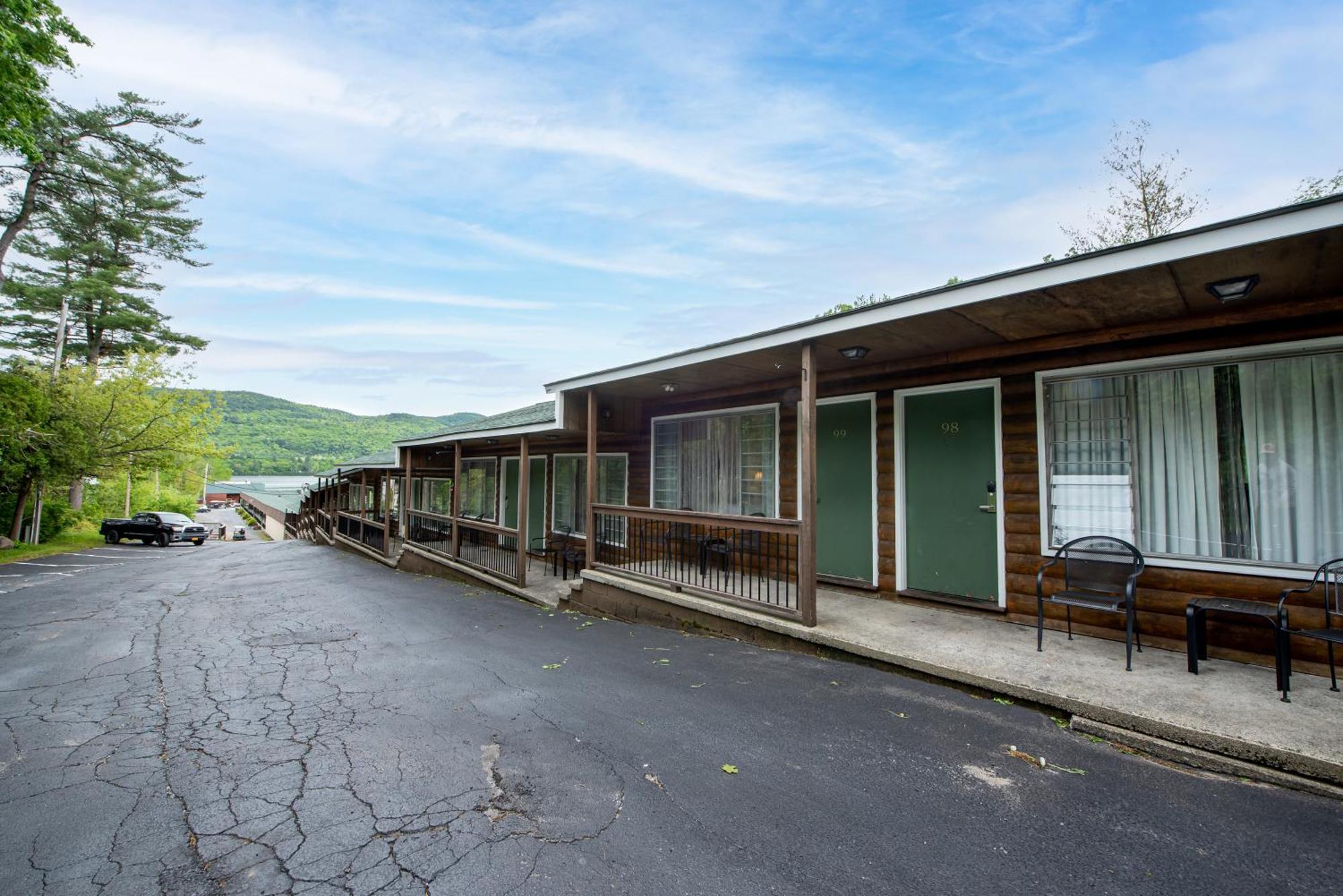 Scotty's Lakeside Lake George