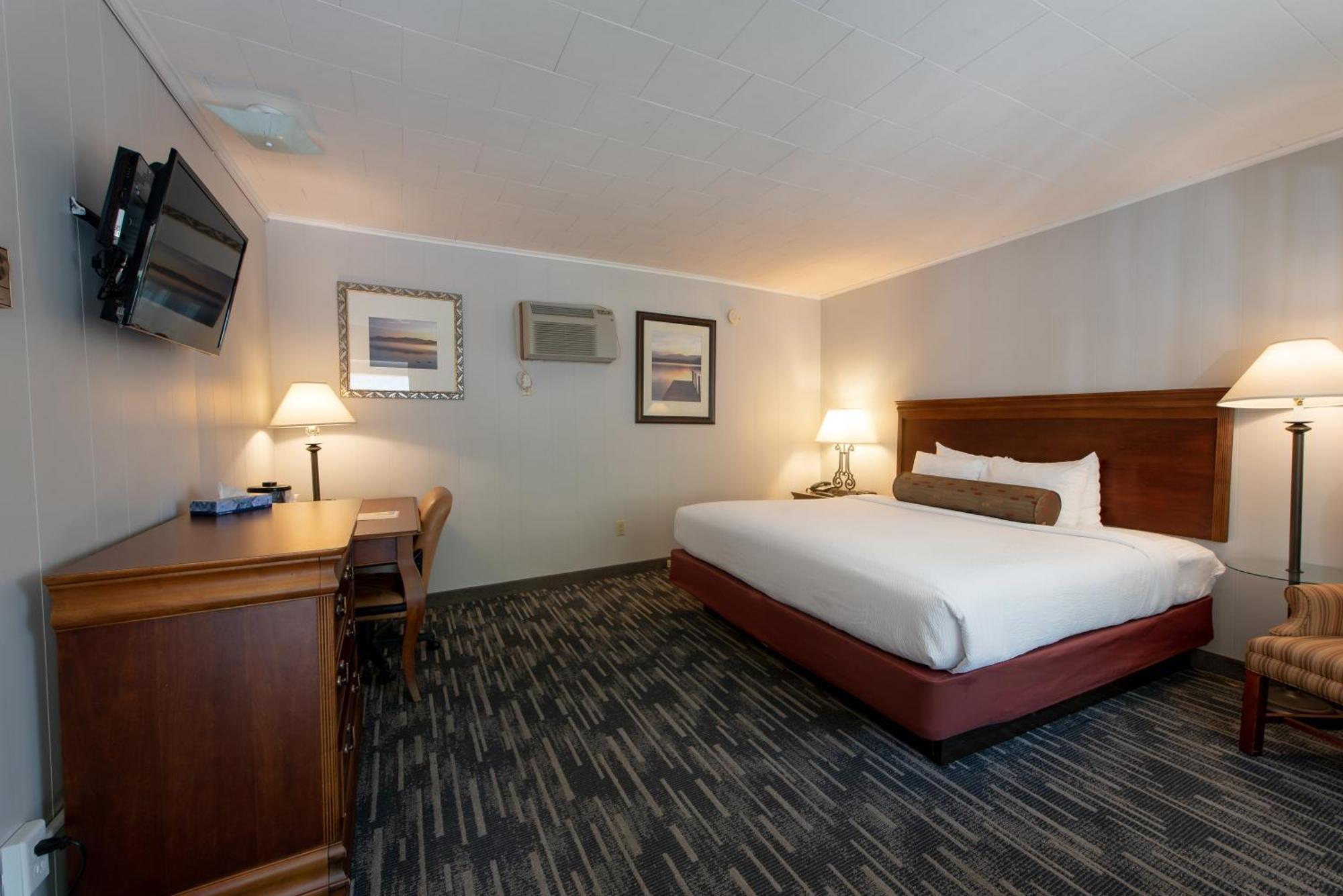 Scotty's Lakeside Resort 3*